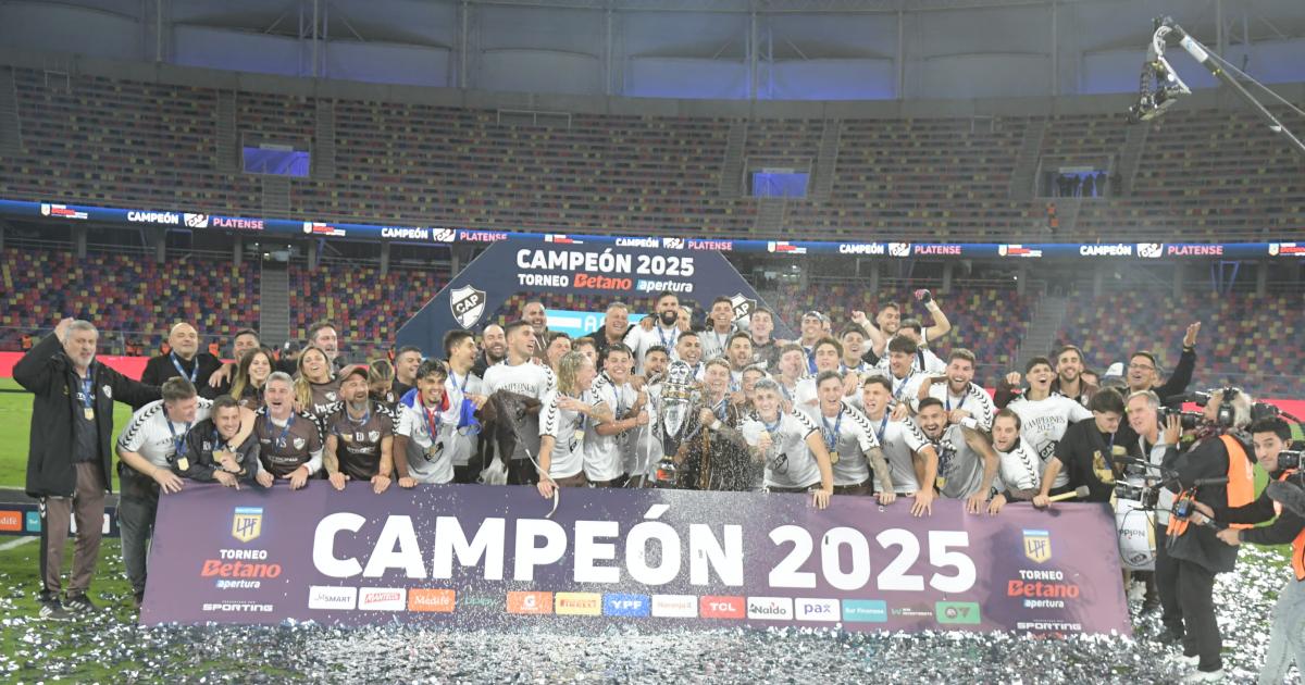 Locura Calamar- Los festejos de Platense campeoacuten