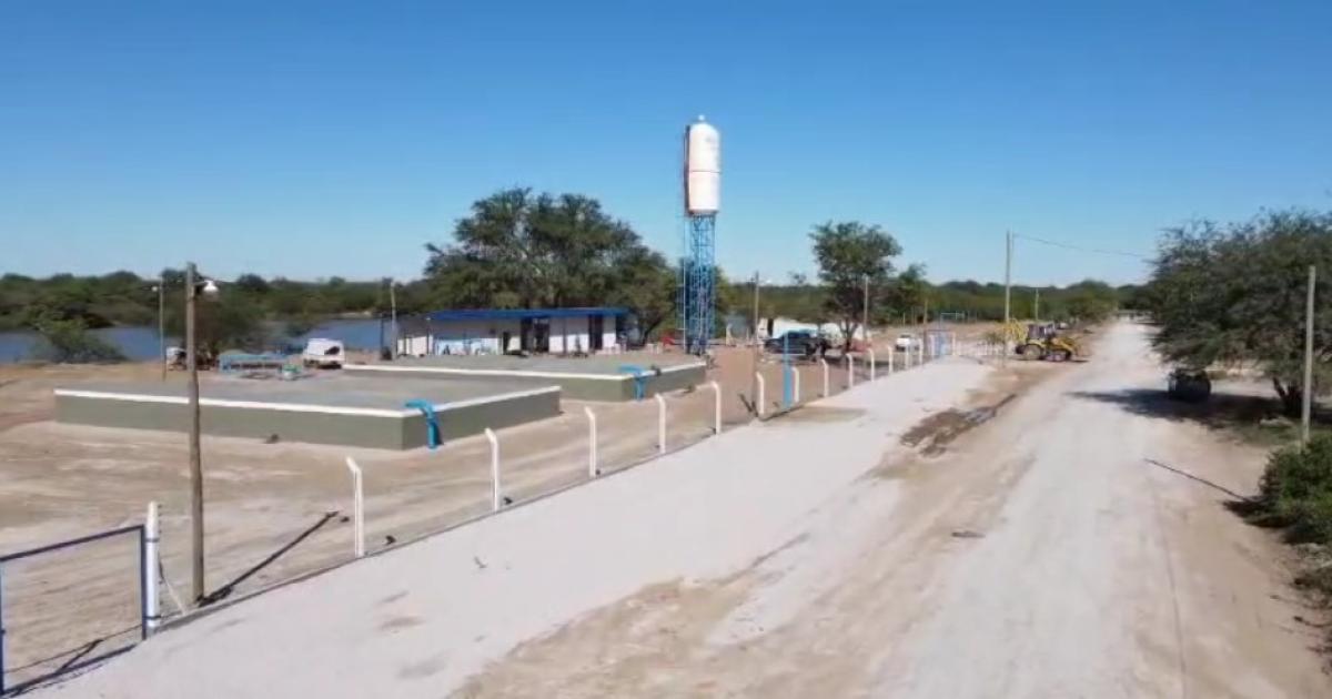 El gobernador inaugura hoy en Villa Mailiacuten un acueducto una planta potabilizadora y otras obras