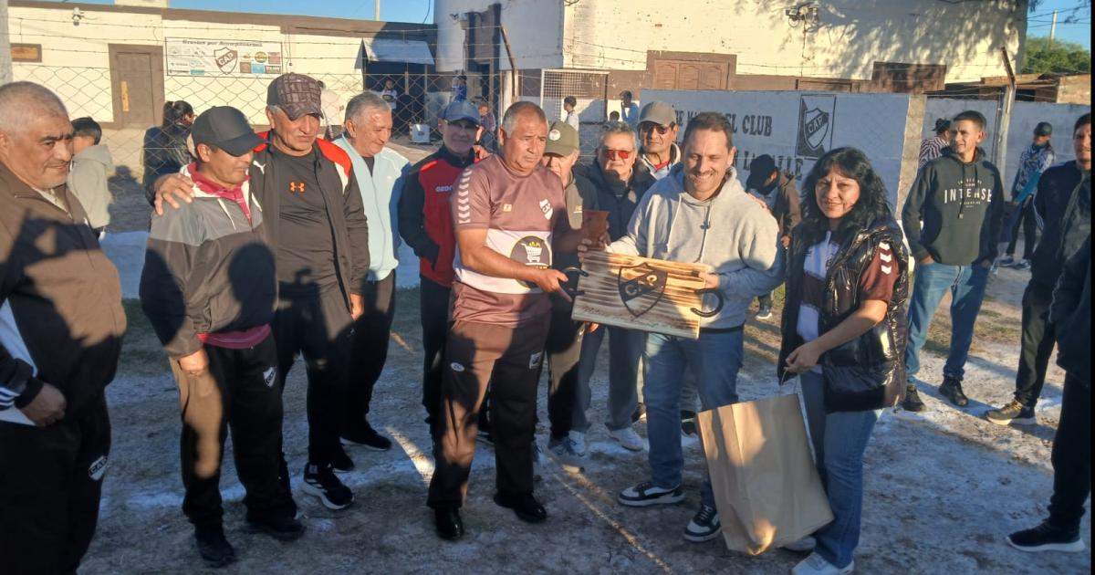 Santiago tambieacuten tendraacute una final aparte con el Calamar y el Globito