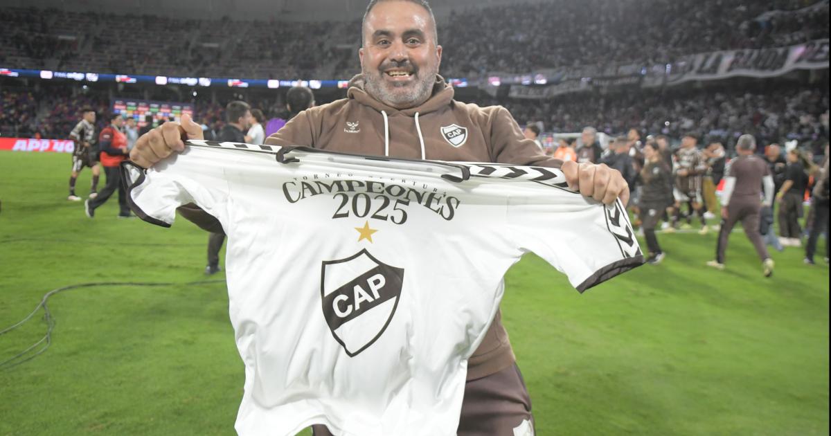 Locura Calamar- Los festejos de Platense campeoacuten