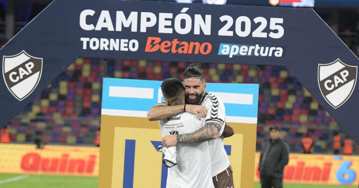 Locura Calamar- Los festejos de Platense campeoacuten