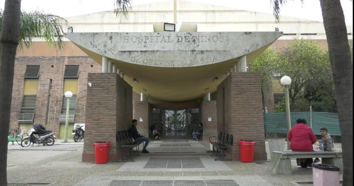 El menor fue ingresado al Hospital e Niños Dr Orlando Alassia (Foto- El Literal)