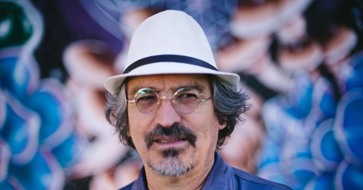 Tito Oliva recorre una amplia red de caminos para transmitir informacioacuten vital con Esperando al chasqui