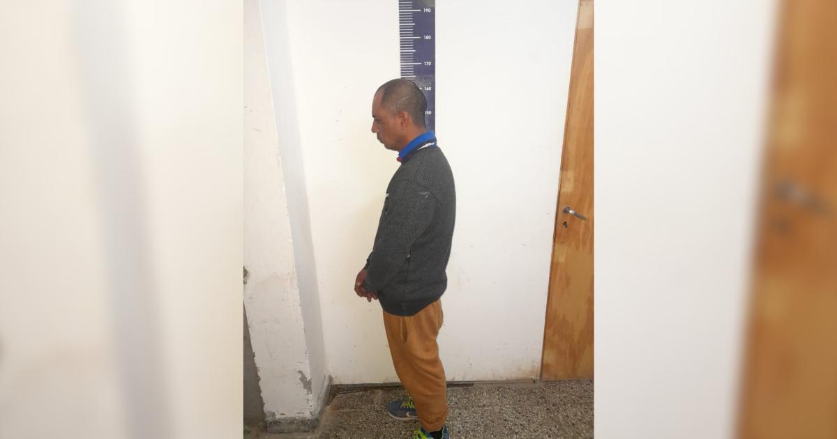 Las Termas- Intentoacute robar gallos fue perseguido por vecinos y quedoacute detenido