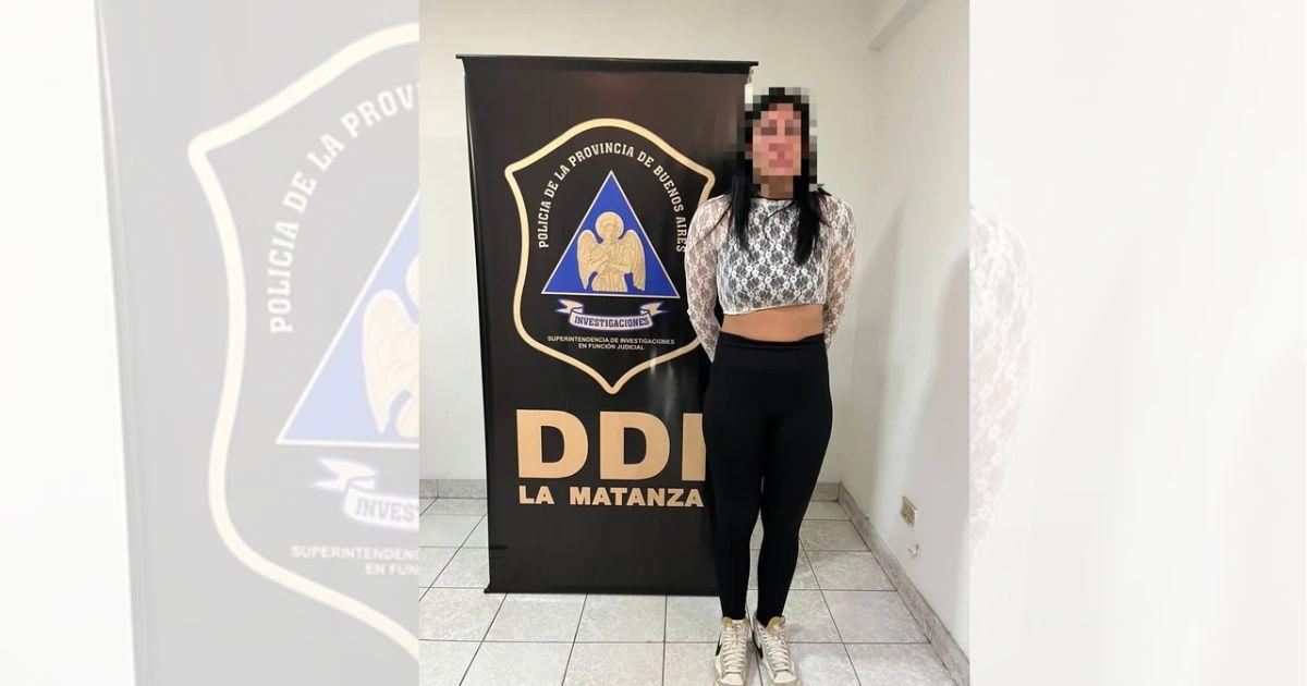 La mujer fue arrestada por el delito de extorsión por chantaje