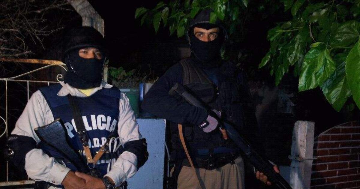 Dos hermanos y una mujer condenados por narcotraacutefico