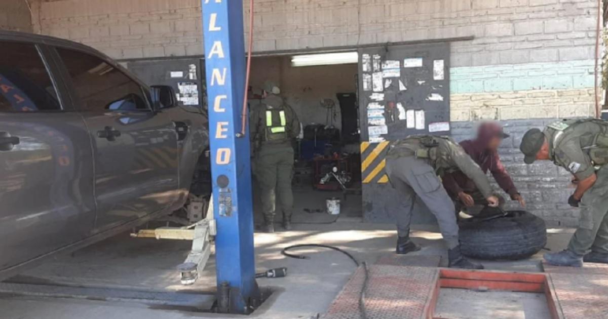 Gendarmería incautó casi 50 kilos de cocaína ocultos en las ruedas de una camioneta