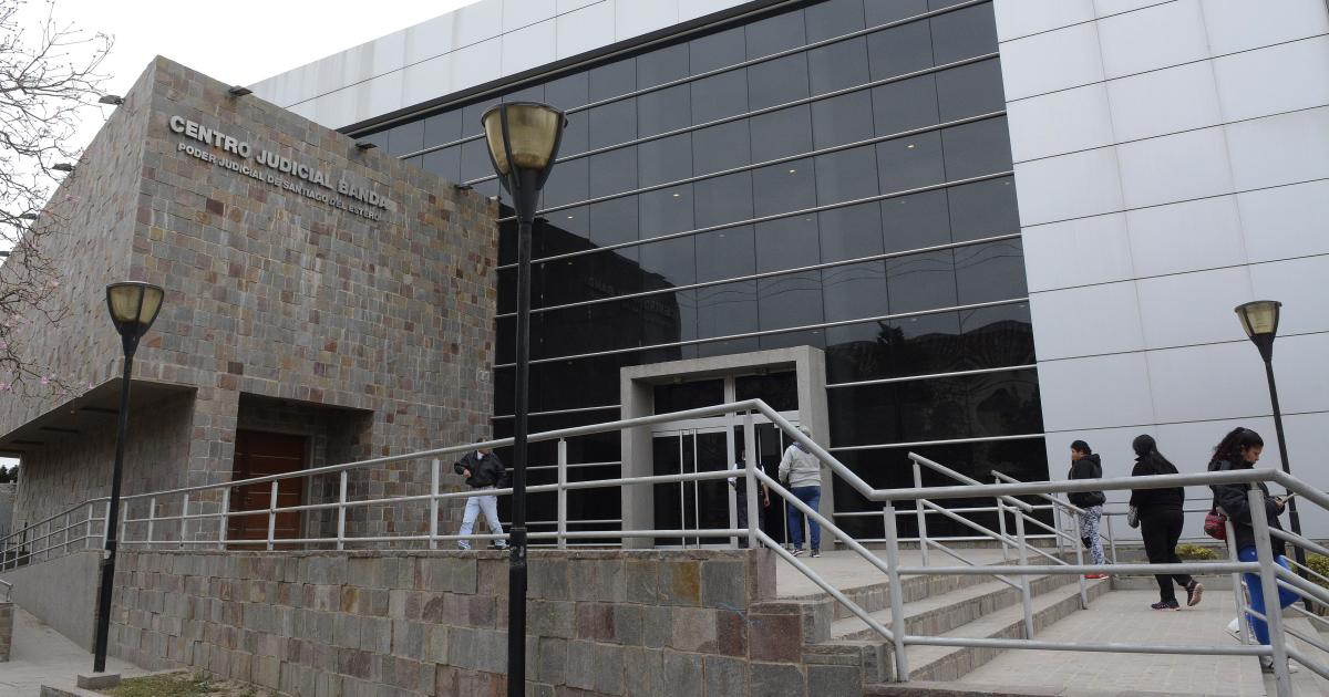 Imputaron al estudiante que llevoacute una tumbera al colegio- era para defenderse