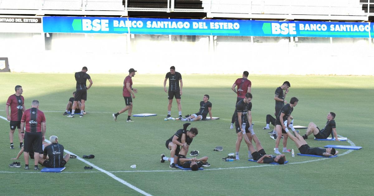 El 15 y 22 de julio seraacute la gran cita de Central Coacuterdoba con Cerro Largo