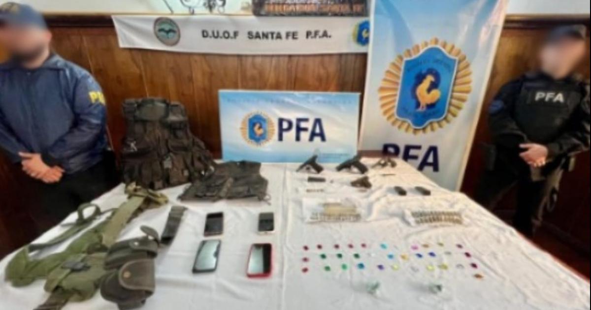 Importante operativo- detienen a dos hombres y secuestran cocaiacutena armas y elementos taacutecticos