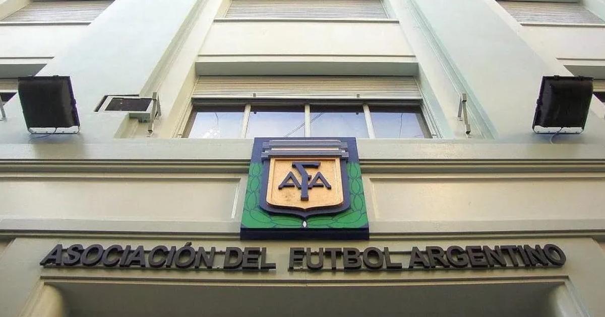 La AFA respaldó la Ley Antibarras pero cuestionó no haber sido consultada