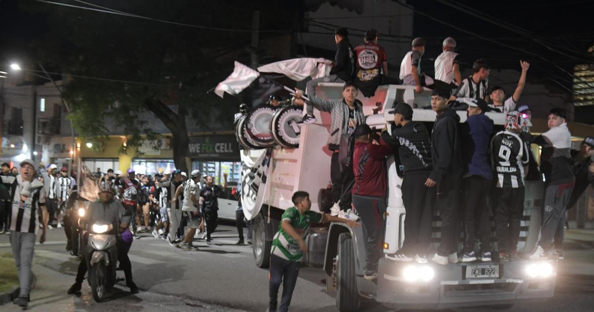 Pasioacuten fervor y alegriacutea por un cumpleantildeos muy especial de ferroviario