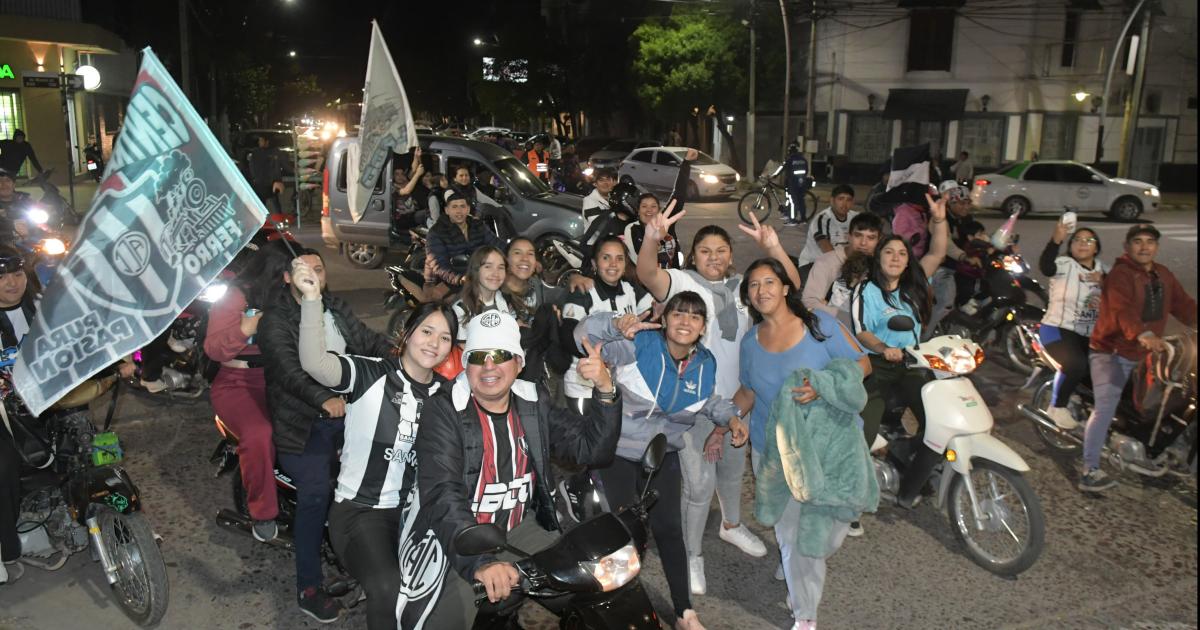 Pasioacuten fervor y alegriacutea por un cumpleantildeos muy especial de ferroviario