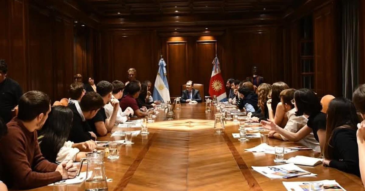 Gerardo Zamora recibió a una delegación del Instituto Universitario CIAS