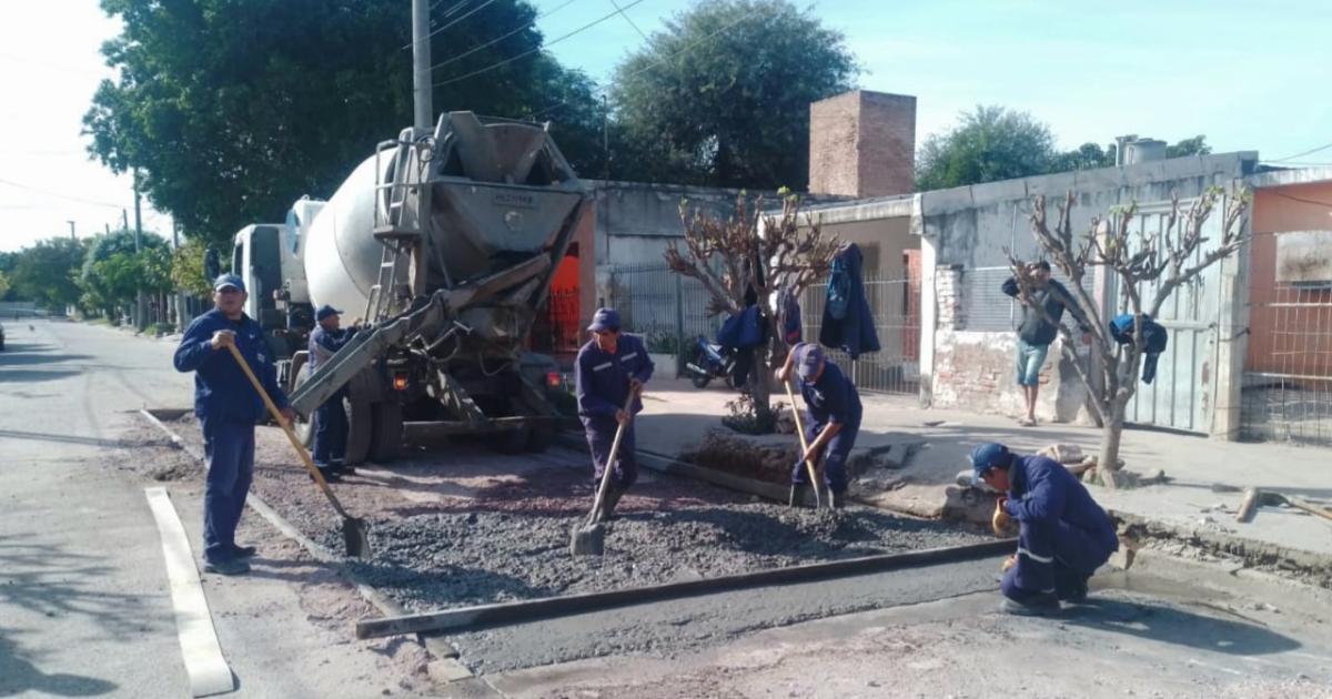 Trabajaron en la reparacioacuten y mantenimiento de calles en el barrio Libertad