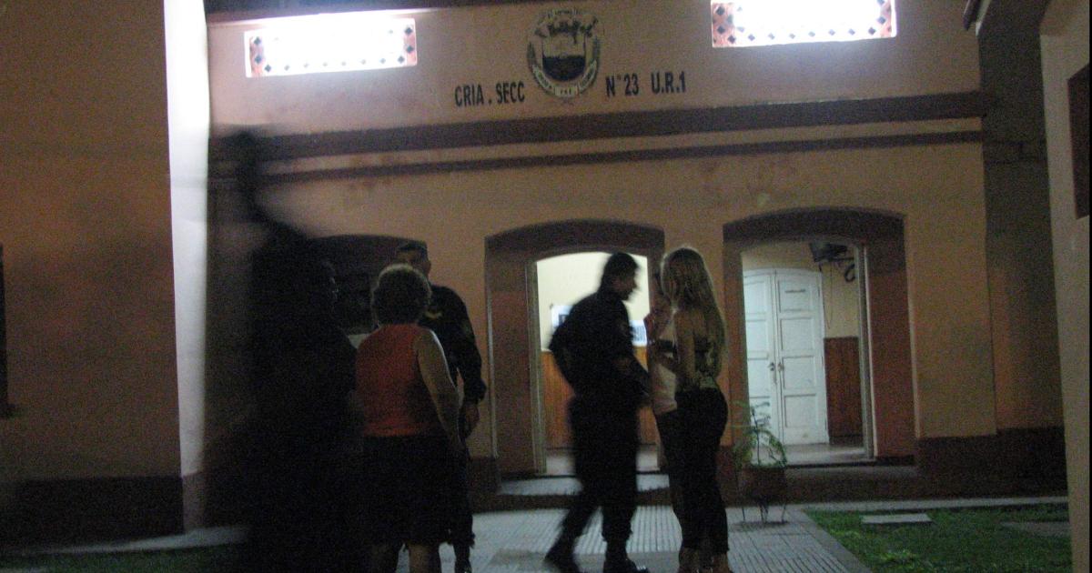 Sigue preso padrastro de alumna que denuncioacute el abuso en grupo