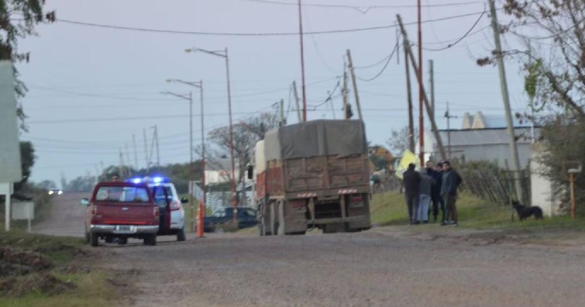 Un chofer murió aplastado por su camión tras intentar arreglar una falla (Foto- UrdiDigital)
