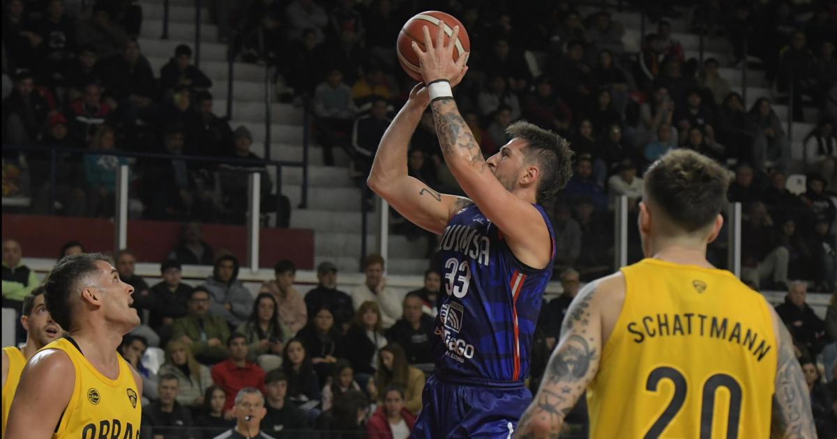 Quimsa aplastoacute a Obras y acaricia las semifinales