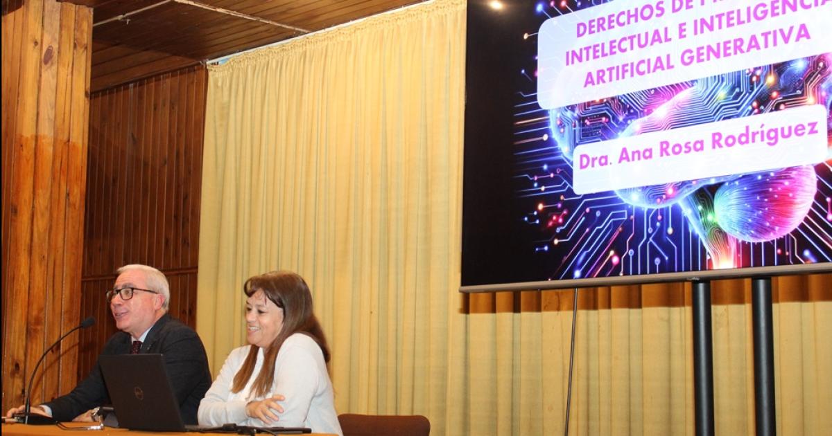 Expertos analizan la IA Generativa y el derecho intelectual de autor