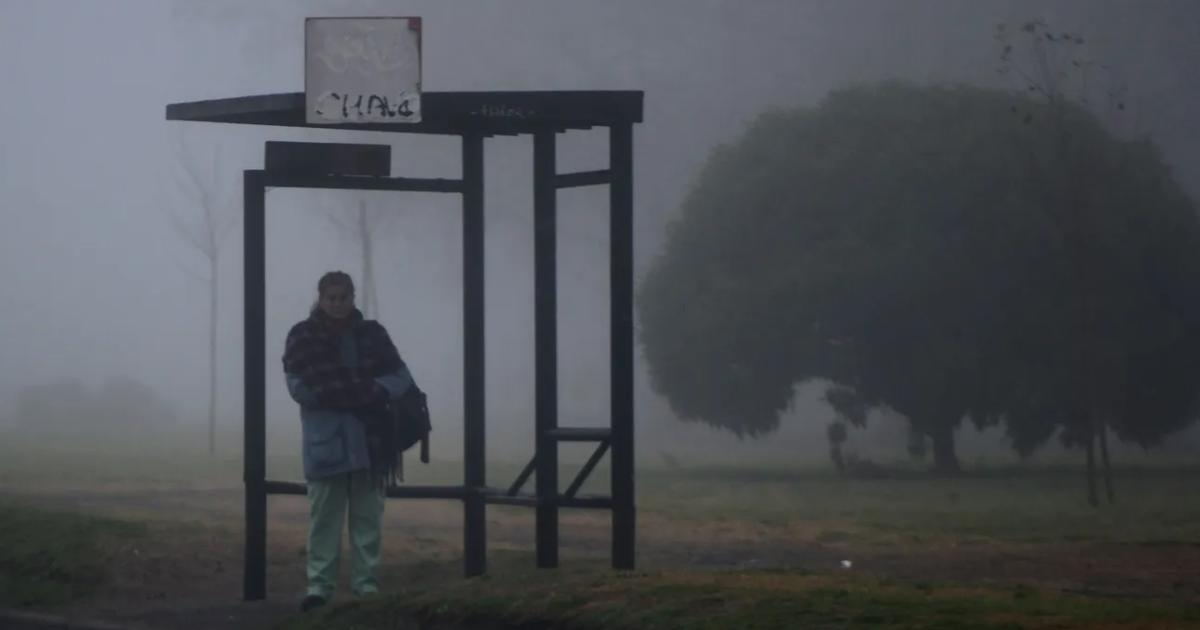 Lunes friacuteo y con ligera neblina en Santiago- asiacute estaraacute el tiempo durante este 9 de junio