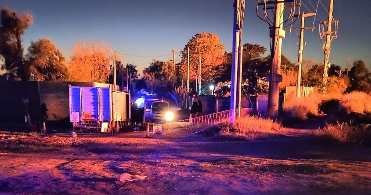 Personal de la empresa NATURGY junto a una cuadrilla de GASNOR trabajan en el lugar