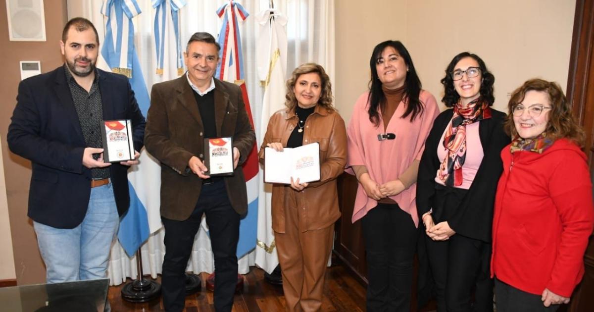 Reunión en el Salón de Acuerdos