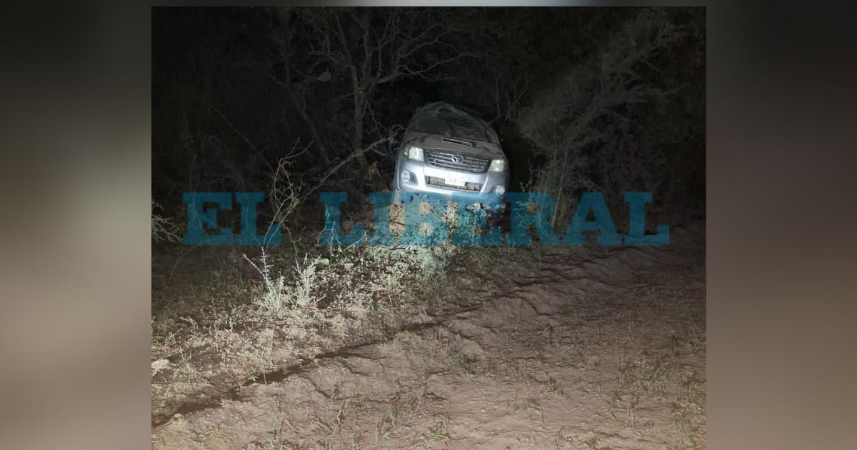 Así quedó la camioneta tras el vuelco