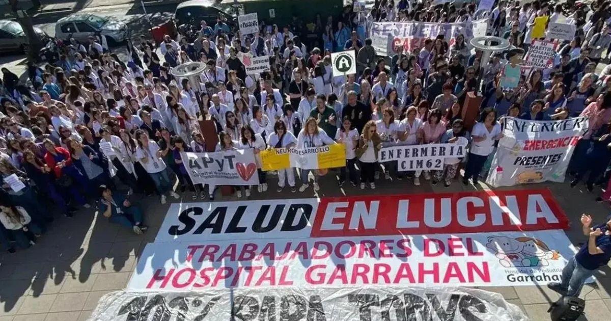Médicos encabezan una nueva marcha contra el Gobierno Nacional
