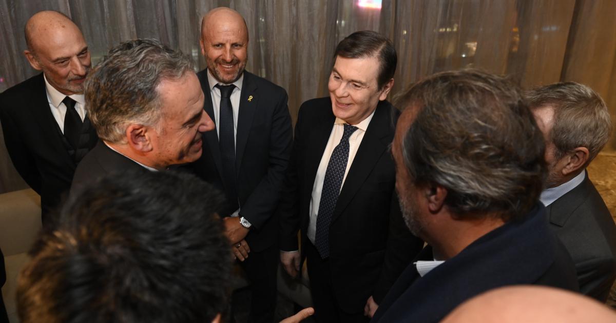 Gerardo Zamora mantuvo un encuentro con el presidente de Uruguay Yamanduacute Orsi