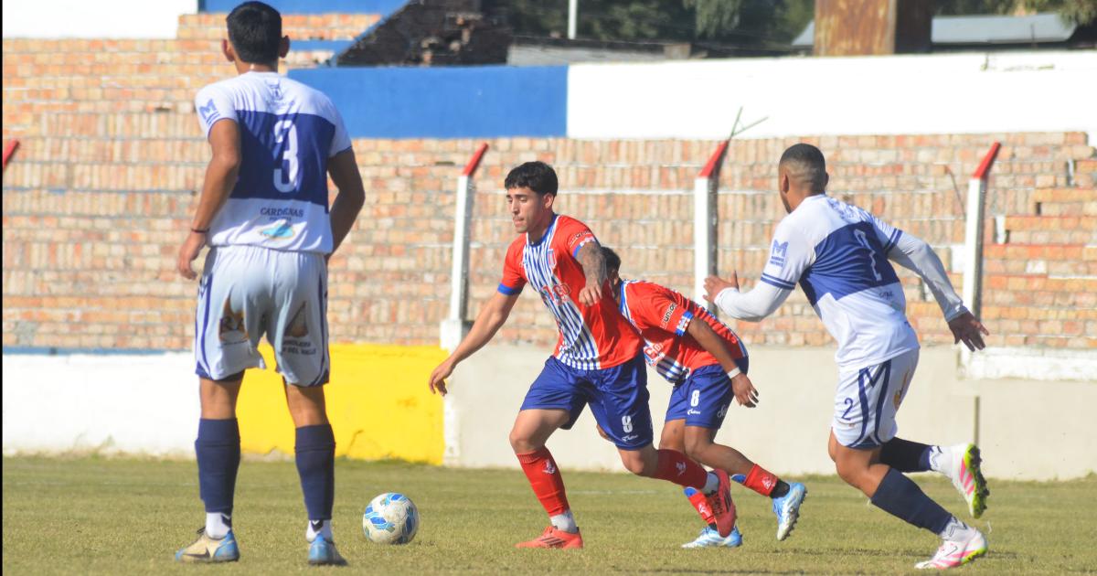 Los liacutederes salen a escena y exponen esa condicioacuten