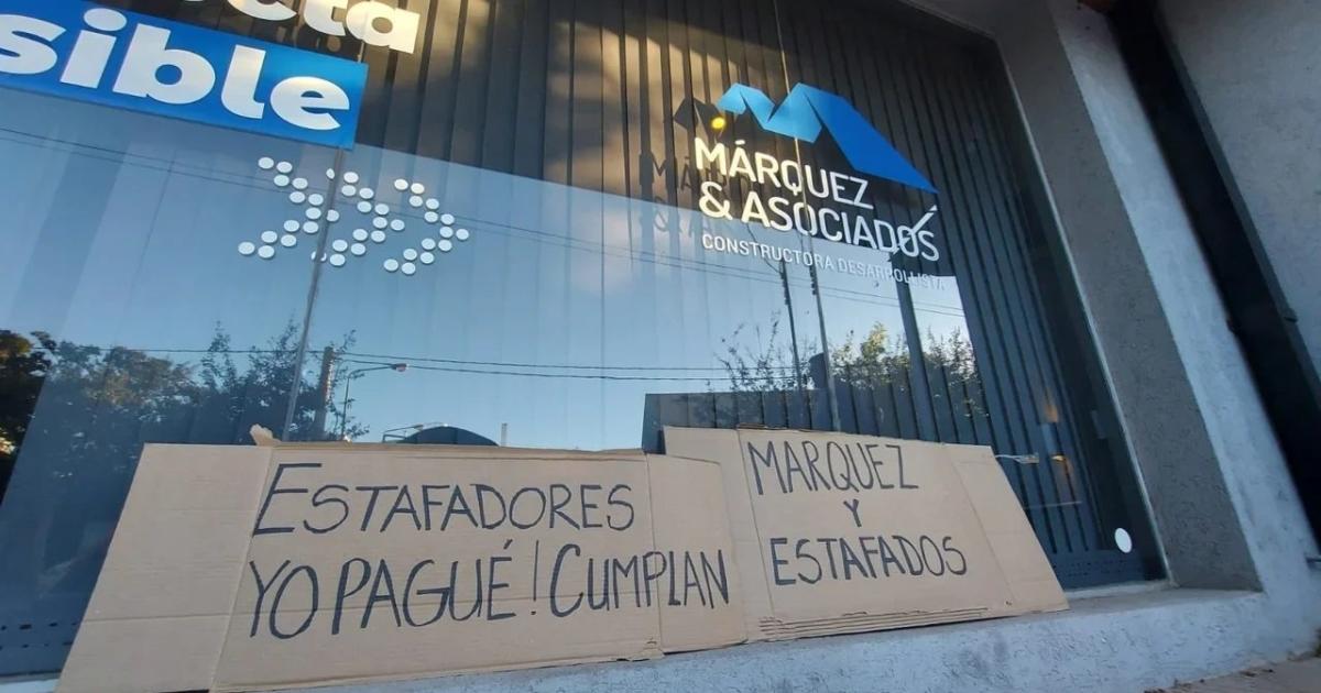 iexclNi el Estadio Kempes alcanza La justicia colapsa ante la avalancha de damnificados por Maacuterquez y Asociados