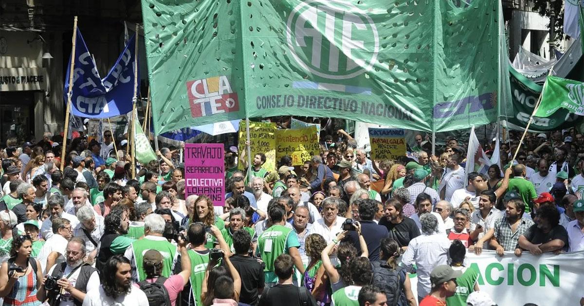 Convocan a una marcha para acompantildear a Cristina Kirchner hacia Comodoro Py