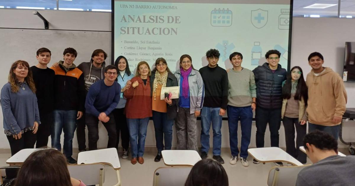 Estudiantes presentaron un valioso anaacutelisis sobre salud