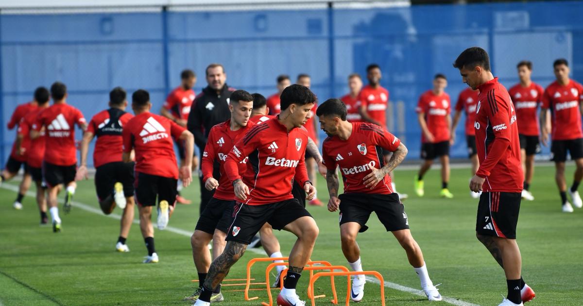 River tuvo su primera praacutectica en EEUU y Franco Mastantuono seriacutea suplente