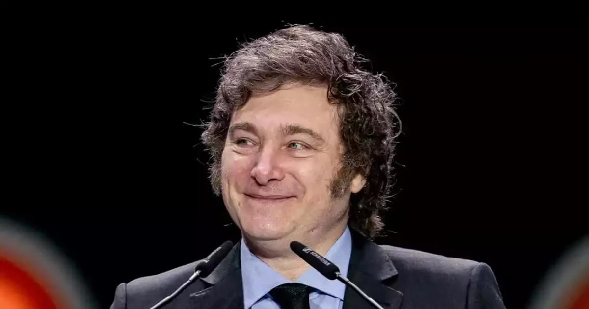 Milei regresa de su gira internacional con recortes cierres de organismos y reformas estructurales