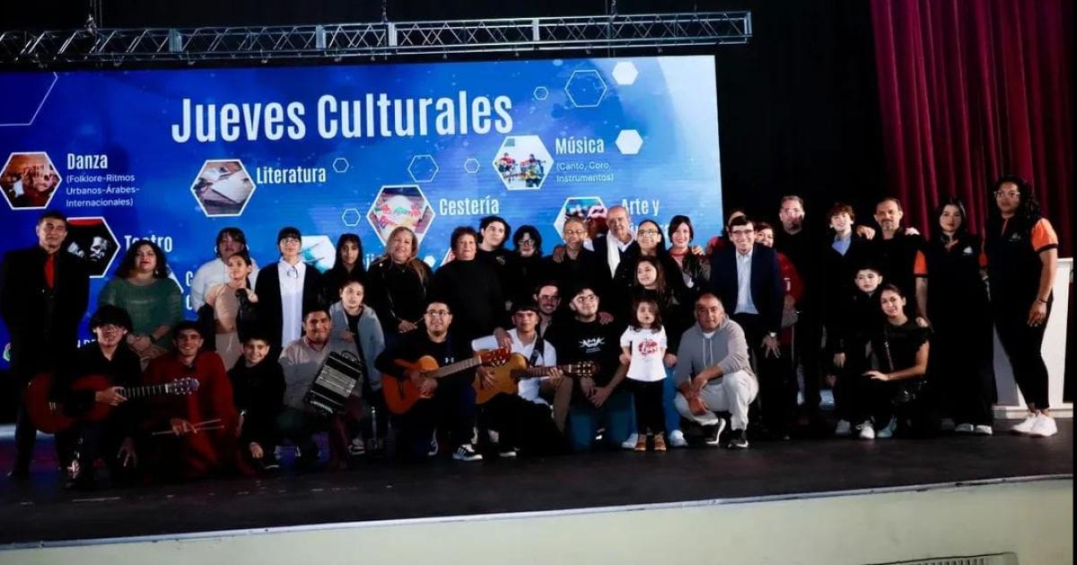 La sala Homero Manzi lucioacute colmada durante propuesta cultural