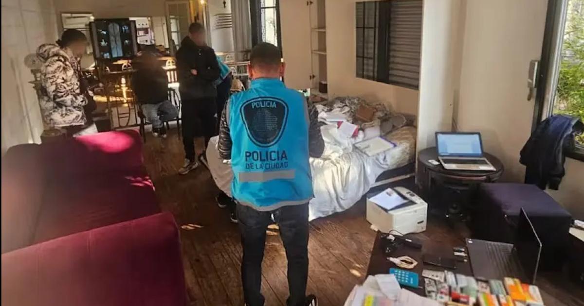 Les ofrecía trabajo los llevaba a su departamento los dormía y abusaba de ellos