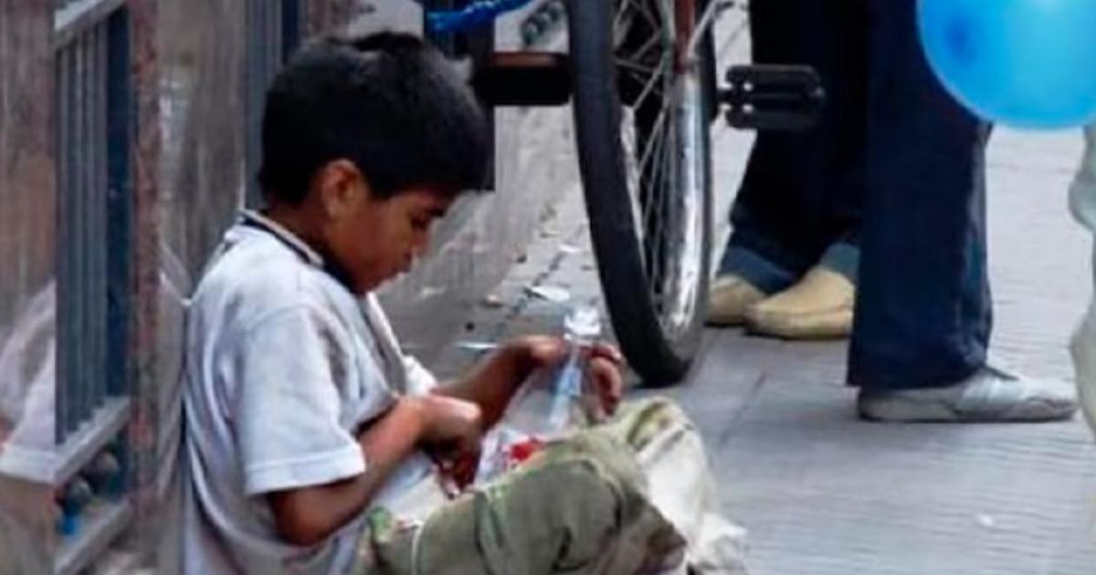 2024 marcoacute un reacutecord de pobreza infantil pero las poliacuteticas sociales evitaron un colapso mayor