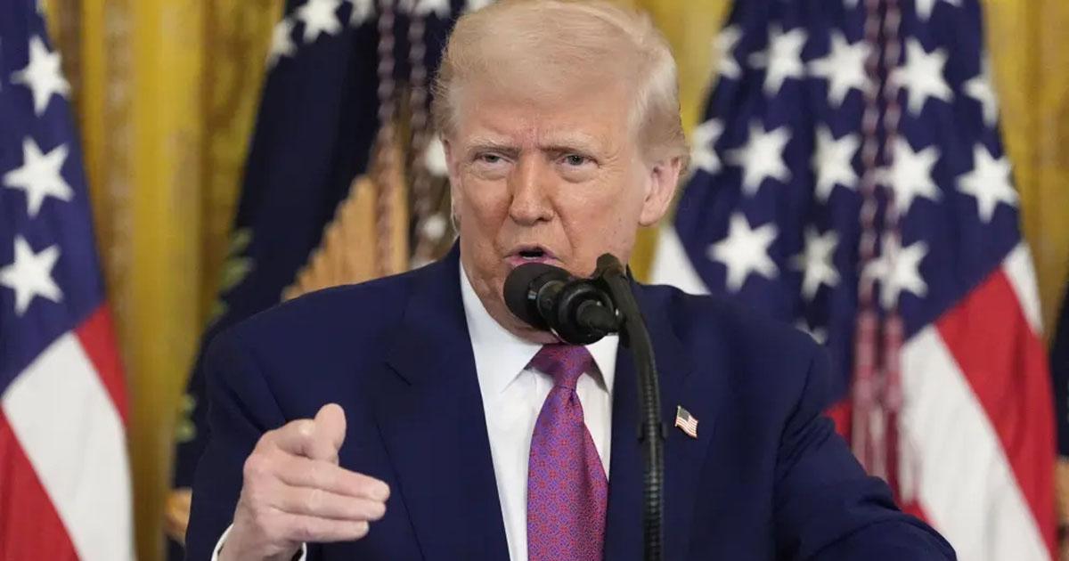 Trump evaluacutea una posible intervencioacuten de Estados Unidos en el conflicto entre Iraacuten e Israel