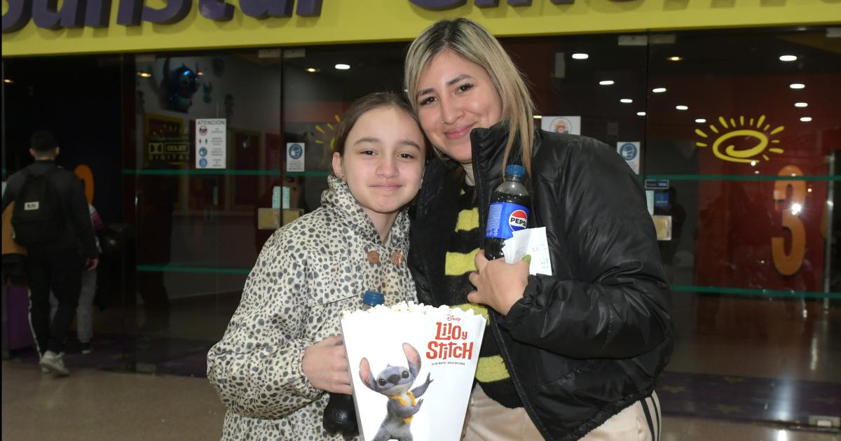 NOCHES DE PELIacuteCULA