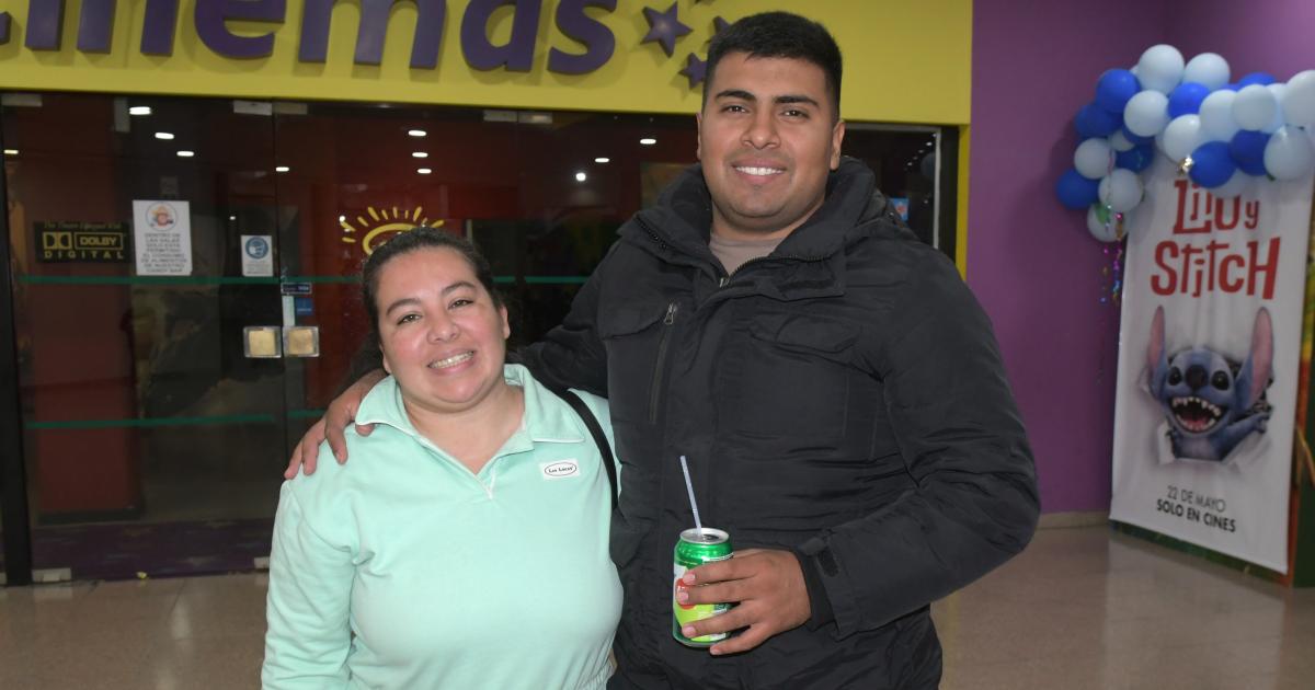 NOCHES DE PELIacuteCULA