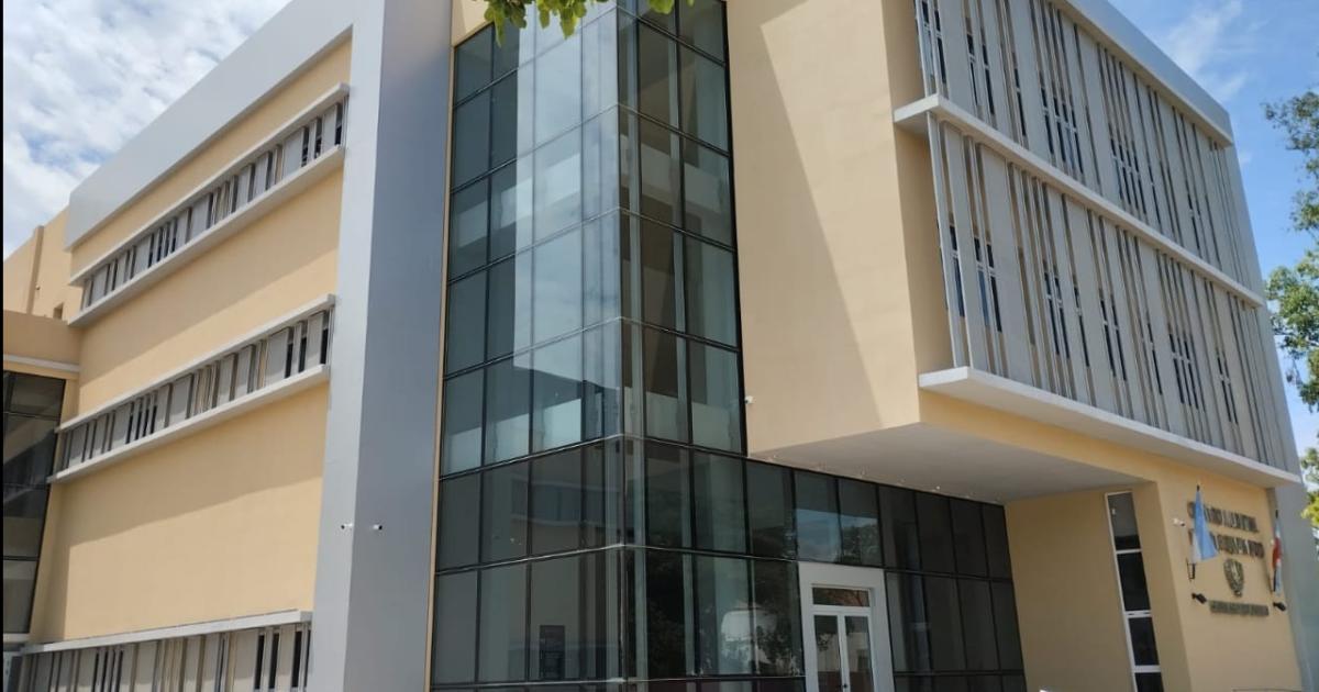 Una niña fue víctima de abuso y acusan a la pareja de la abuela