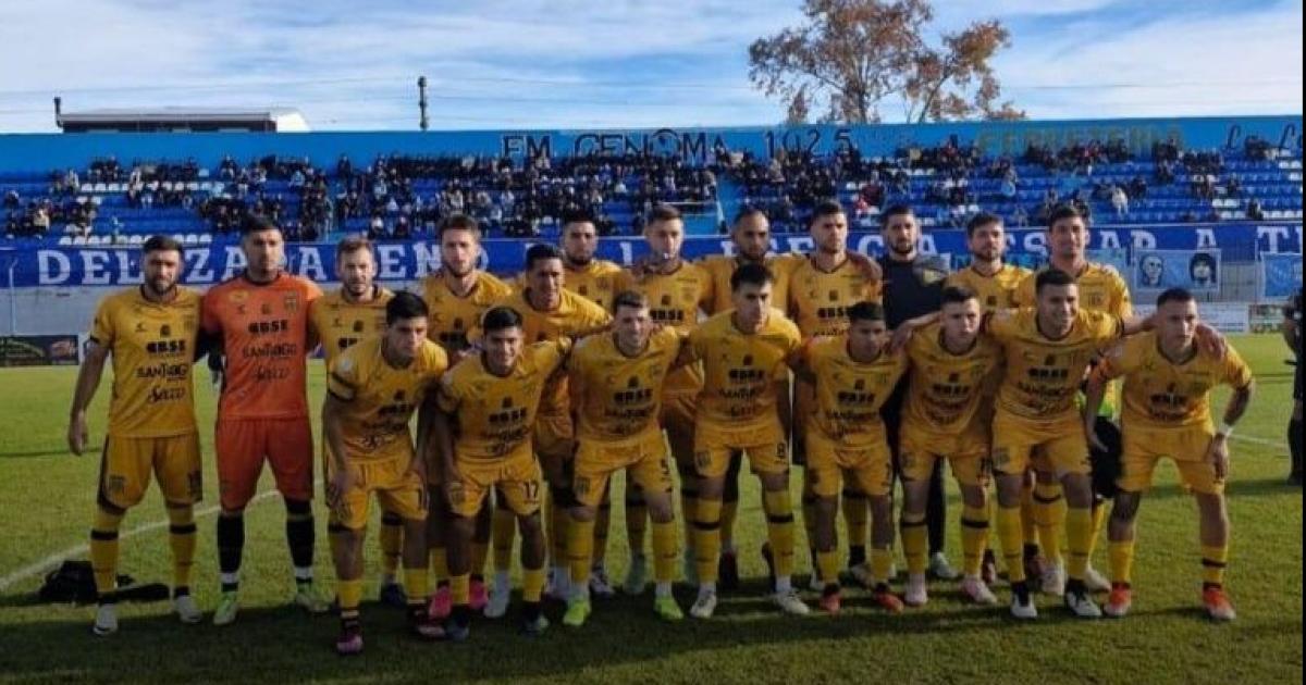 Mitre con el debut de Schuumlrrer volvioacute a cantar victoria