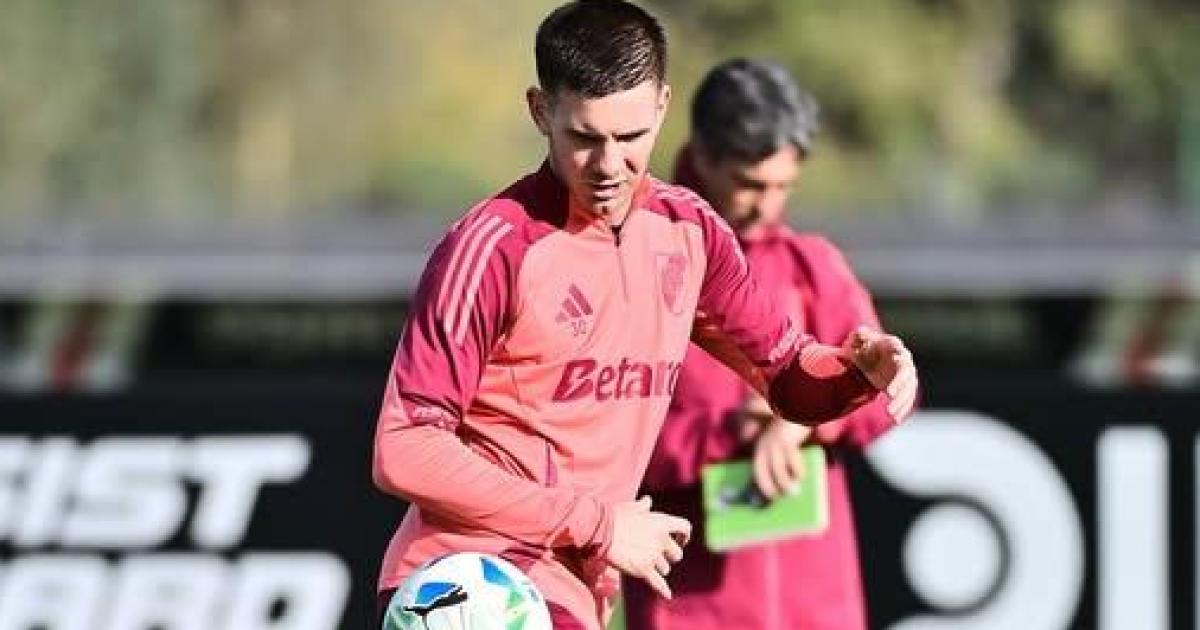 River Plate arranca el suentildeo mundialista con un rival japoneacutes Urawa Red Diamonds