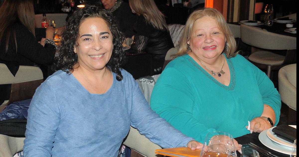 FESTEJO AL RITMO DE VINTAGE BAND 