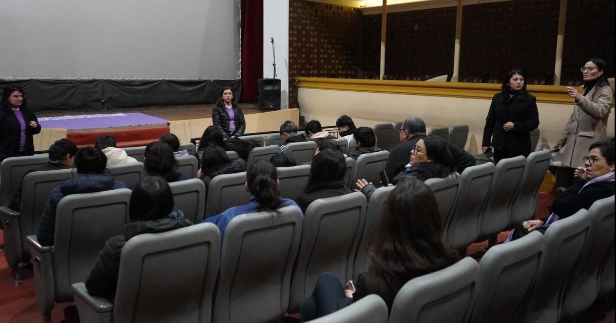 Se realizoacute jornada de cine debate en el marco de Ni Una Menos