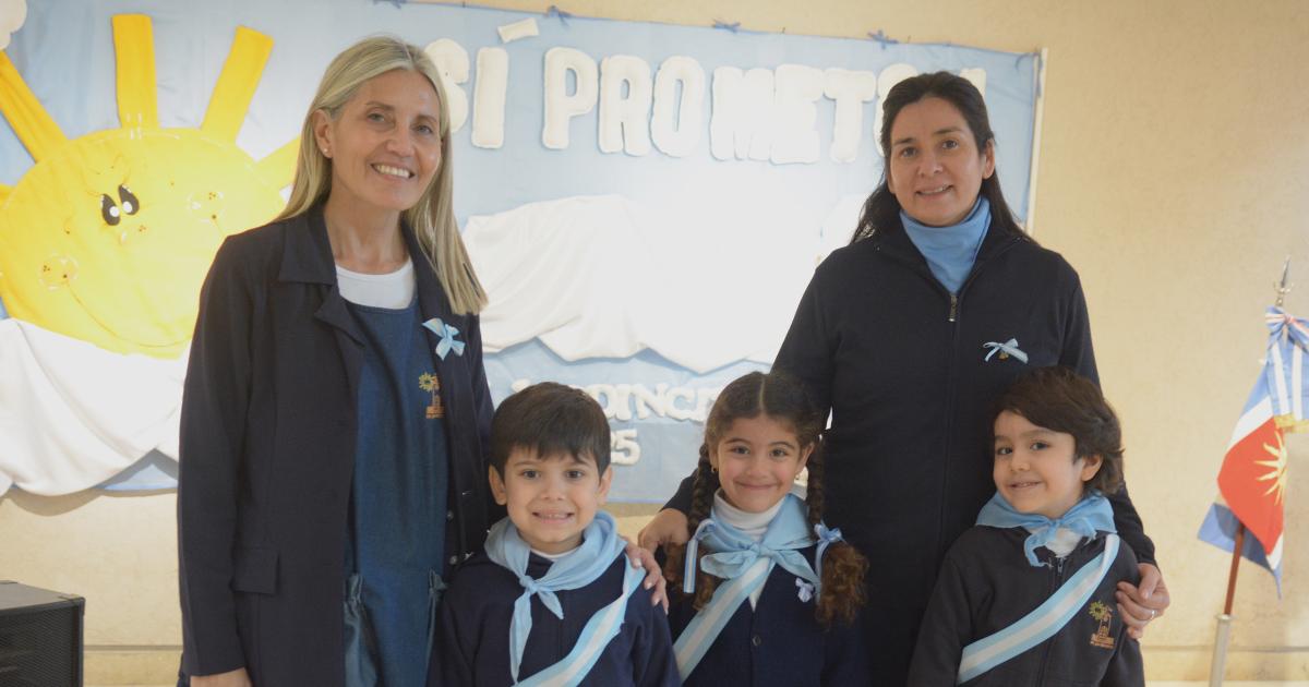 UNA JURA A LA BANDERA QUE EMOCIONOacute A TODOS