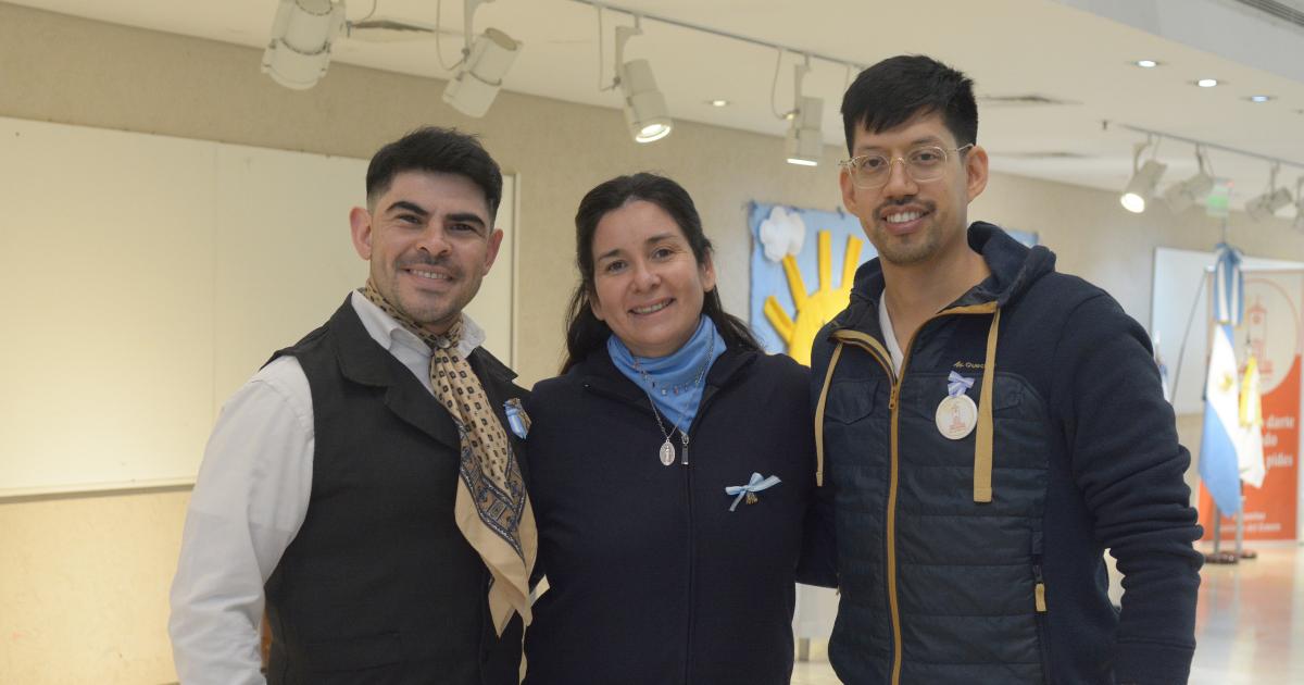 UNA JURA A LA BANDERA QUE EMOCIONOacute A TODOS