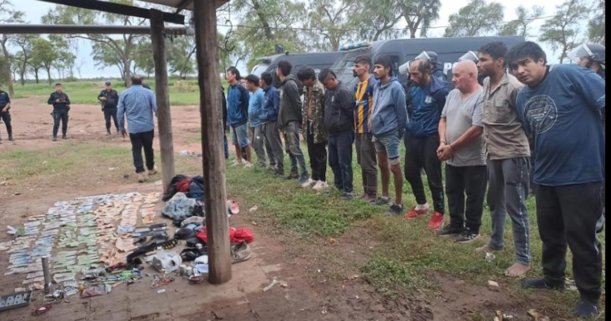 Excarcelacioacuten y fianza de 500000 para los 27 sujetos por copar la estancia Tierra Brava