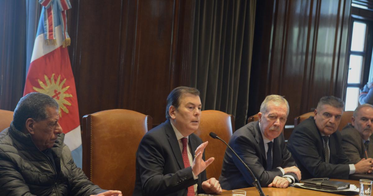 Zamora anuncioacute un extenso programa de obras que se ejecutaraacuten con fondos provinciales